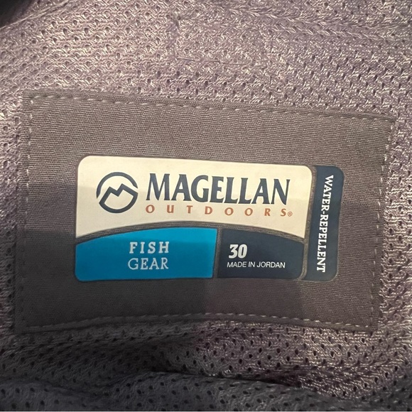 Magellan Fishing Shorts 30 Fish Gear Lightweight Water Repellent Gray Men's - Picture 5 of 9